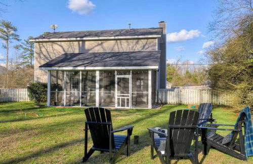 5min drive to AN Golf Club l Pet-Friendly l Big Backyard, BBQ & Fun Activities - Foto 29