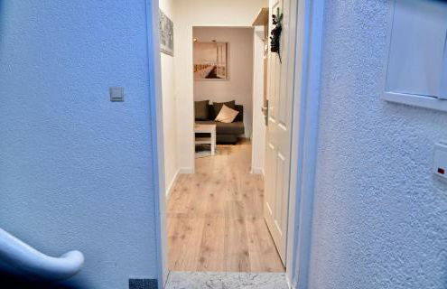 Holiday Home Cologne with Balkon - near KölnMesse - temporary living- - Foto 14