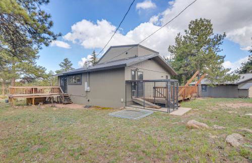 Cozy Red Feather Lakes Retreat with Deck and Yard - Foto 33