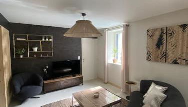 Maison 200m2- 9 chambres avec sdb - 16-18 personnes - séminaire-Proche Centre-Ville-Gare et Arena-terrasse - Foto 3