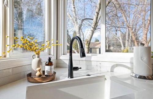 5BR Meridian Retreat Fire Pit BBQ Sleeps 12 - Foto 15