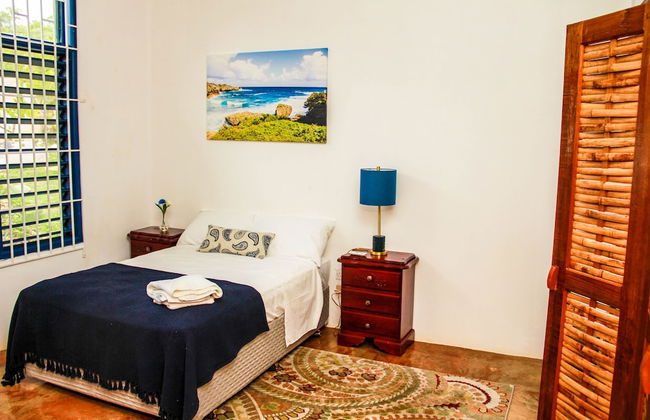 Sunshine Lodge- Your Home Away From Home - Foto 9