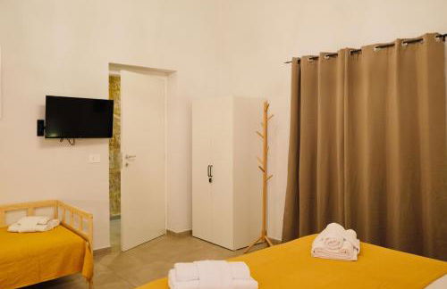 Basso 61, Cozy Oasis with Mini Pool and Courtyard - Foto 43