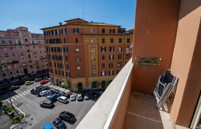 Piazza Carracci in Roma - Foto 5