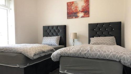 Home to Home - Photo 4