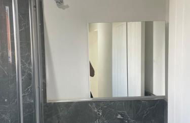 Modern Studio Flat in Bramhall - Photo 12