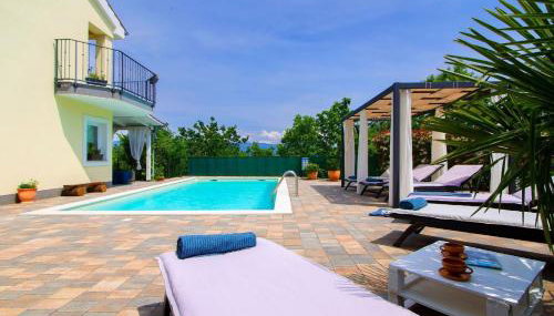 Villa Meline - Foto 2, Garden, sunbed