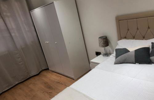 5 bedroom house in Orpington bromley - Photo 29