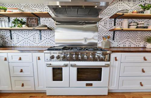 Huvila Haven Lake Front Home with Dock and Hot Tub - Foto 20