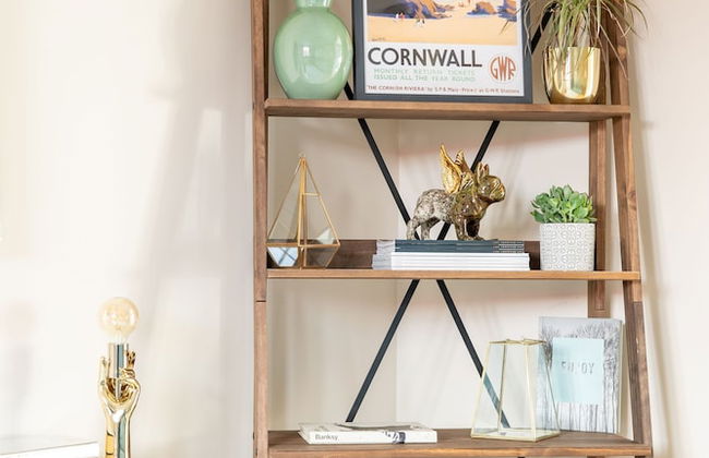 4 Bedroom Detached House 5mins Walk to Shopping Village - Foto 21