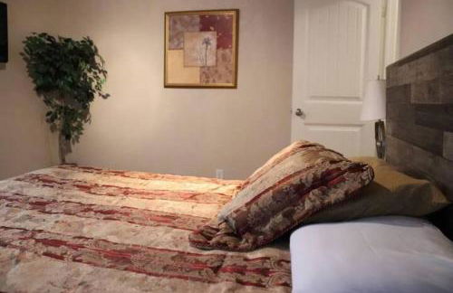 Charming 2 bedroom Retreat minutes from Downtown - Foto 20