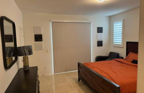 Luxury 1200 sqft 1bdrm retreat with den - Foto 8