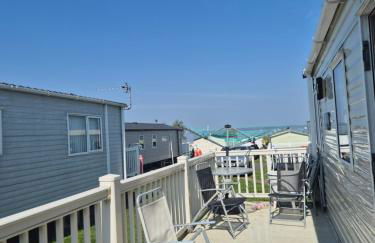 Riverside Caravan Hire, Haven Kent Coast - Photo 3