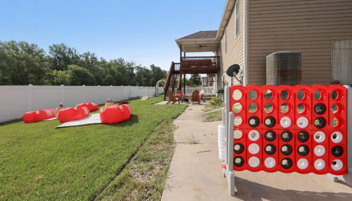 Charming 5BD - UNL 5mins - BBQ, Games & Backyard - Foto 4, Garden, Garden view