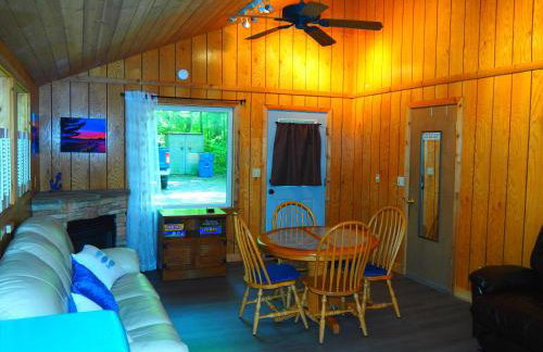 Cavalier Cottage - Private Lakefront w Kayaks! - Foto 45
