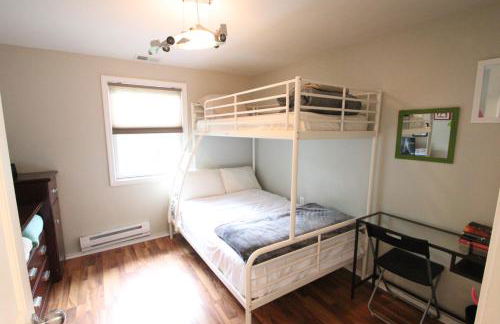 Family Friendly Lakefront Oasis! Huge Deck-Pets Welcome - Foto 13