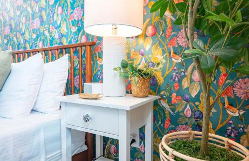 The Botanical Suite Newly Built Upscale Central - Photo 15