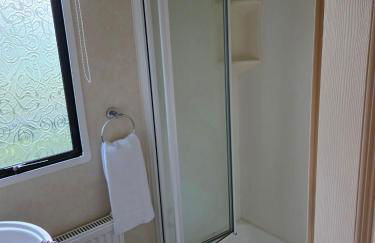 Tranquill caravan with stunning views ideal for relaxation - Foto 19