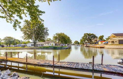 Waterfront Port Clinton Cottage 5 Mi to Lake Erie - Foto 1