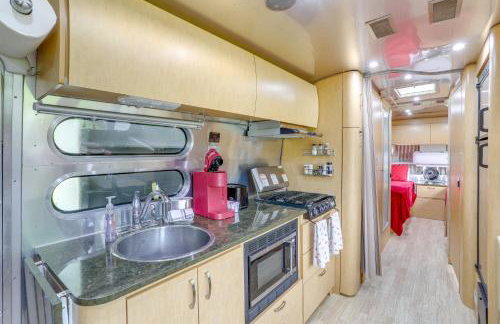 River Access and Private Deck Mountain View Retreat - Foto 15