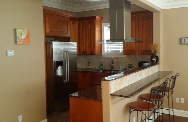 Choo Choo Lofts, 3 br, 2 bath, Full Kitchen - Lafayette, LA - Photo 4