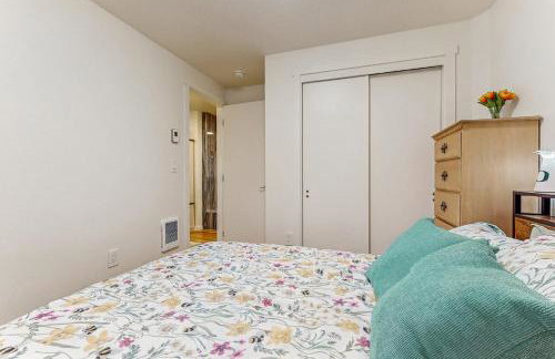 2 Mi to Campus! Family Home with Game Room in Eugene - Photo 21