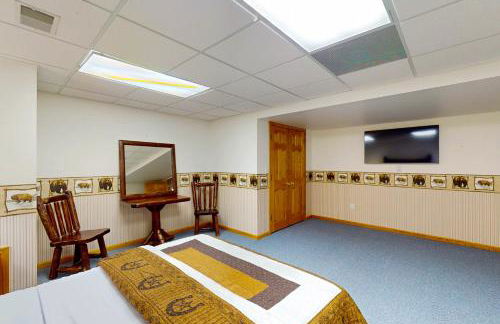 The 19th Hole Lakeside - Photo 37