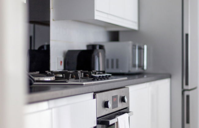 Spacious & Chic 3bed House in London - Photo 28