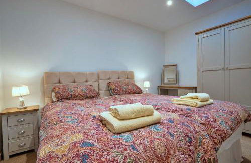 Finest Retreats - Courtyard View at Longford - Photo 13