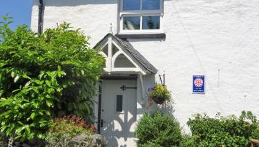 Burnthwaite Cottage - Photo 2