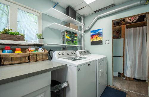 Remodeled 2-Bedroom Unit in Fremont w/ Luxe Bathrooms - Photo 10