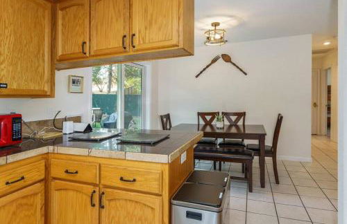 Acorn House - Charming house in green heaven with pool table with lovely backyard - Foto 16