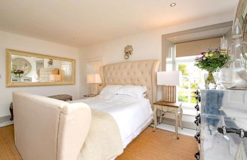 Magnificent Clarence cottage! - Photo 61