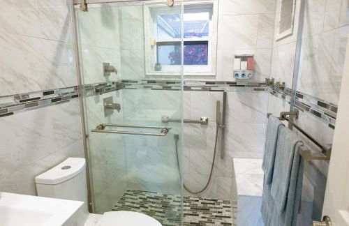 Marlin's Palm Oasis - Beach House, Amazing Pool, BBQ Area - Photo 6