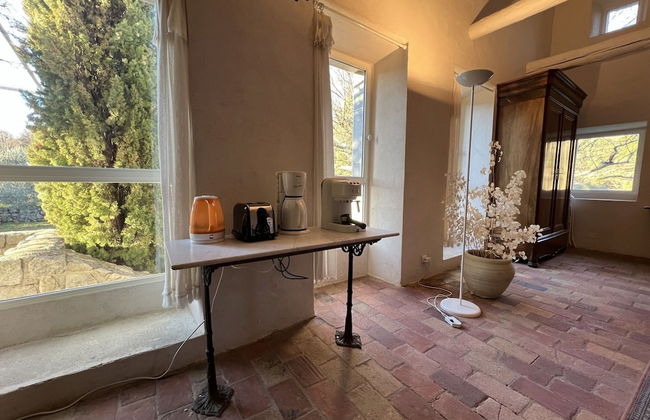 Sunlit Villa in Banne - Photo 9