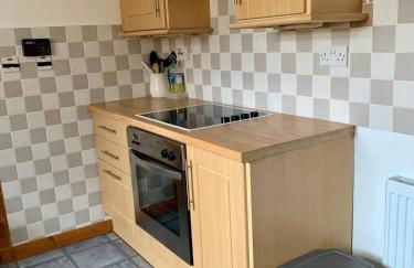 3 bedrooms house with free parking in a quiet area - Photo 24