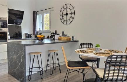 Black&White Home-by So'SerenityHome-Balcon-Parking - Foto 18