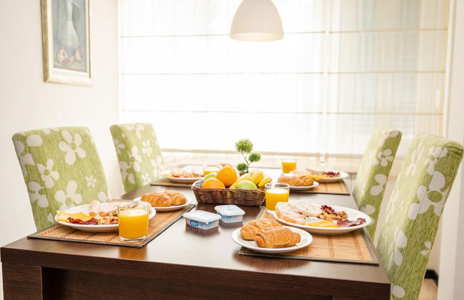 Bright 1bdr Apartment in the City Center - Foto 7