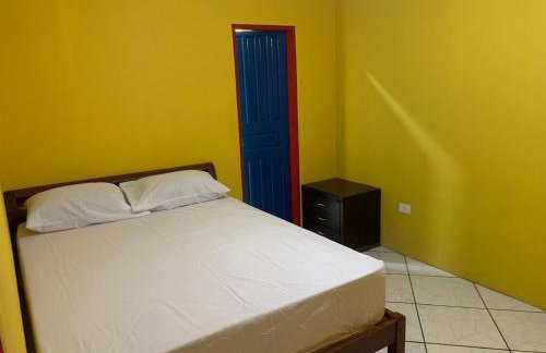 Casa Aconchegante - Próximo das melhores praias de Paraty - 11 pessoas - 25 minutos de carro até o centro - Foto 9