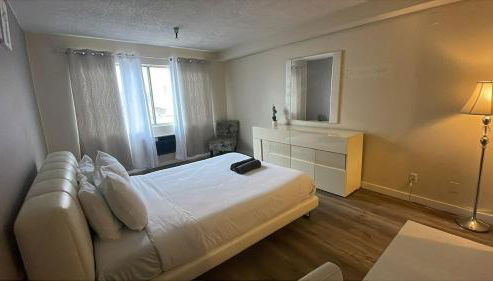 Beverly Hills Apart with En-Suite Bath c12 - Foto 3