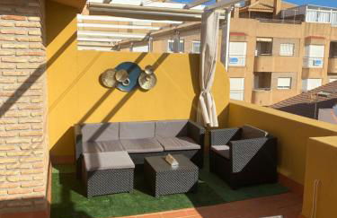 Ático dúplex 2 linea de playa en La Antilla - Foto 1