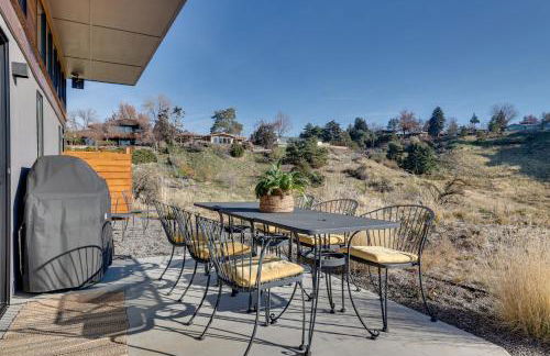 Luxe, Modern Studio with Sweeping City Views! - Foto 23