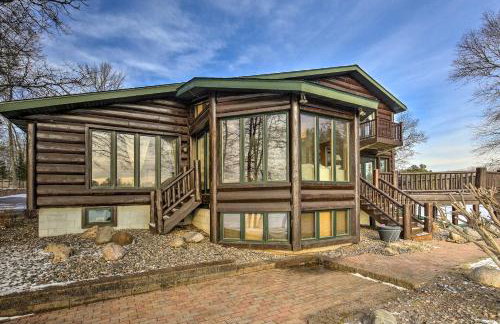 Lake Nokomis Escape with Dock and Beach Access - Foto 1