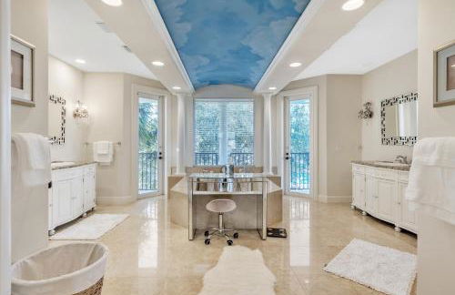 Luxury Home Villa D' Amore Southern Florida Paradise Sleeps 10 5 Bedroom Villa by RedAwning - Foto 36