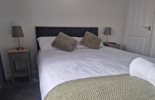 5 bedroom house - Cheshire Oaks - Foto 1
