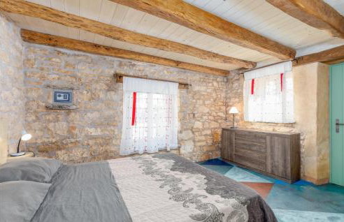 Gorgeous Apartment In Zminj With Wifi - Photo 18