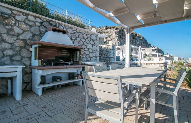 Luxury Villa Near Sea in Kalithies with Hot Tub - Foto 15