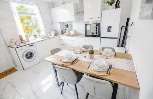 White Marble Residence Free Parking 12PPL - Foto 17