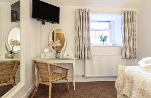 Maritime Mews, 6 The Oakleys - Photo 16