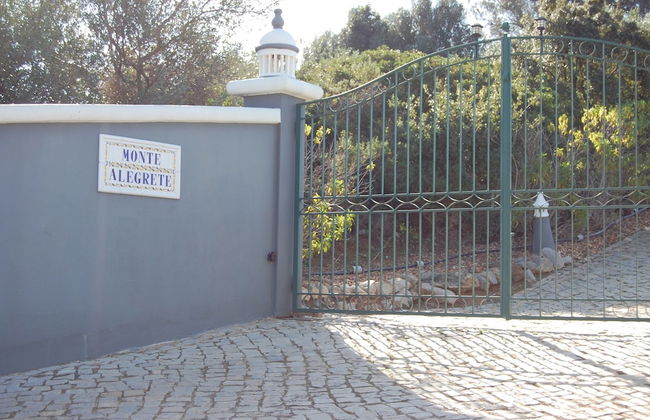 Charming 3-bedroom Villa With Wifi and Central Heating in Beautiful Santa Bárbar - Foto 37